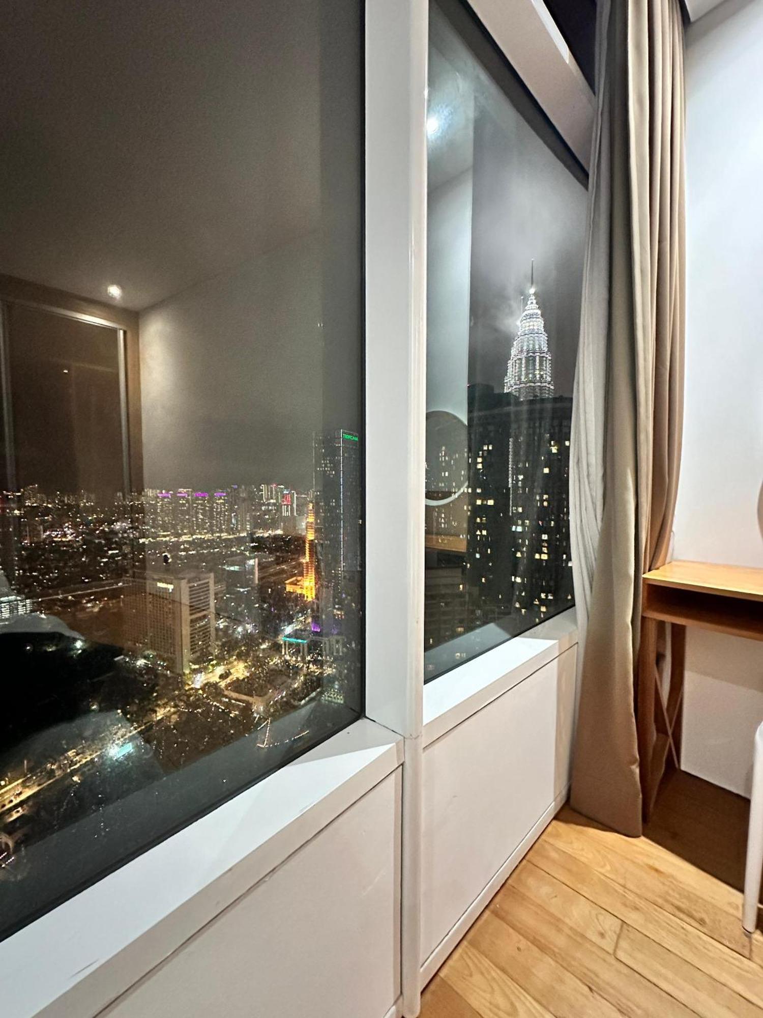 Vortex Hotel Suites Klcc At Kuala Lumpur City Center Esterno foto